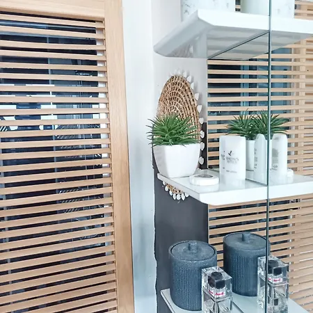 ROOMS HOME Suites privées et familiales jusqu à 8 personnes entre Reims et Disneyland Paris Habitación en casa particular Charly-sur-Marne