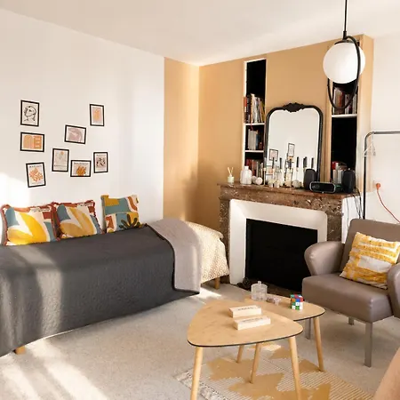 Homestay Csm: Private With Terrace For Families *