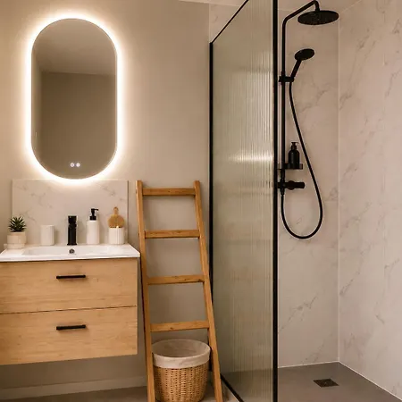 Csm: Private With Terrace For Families