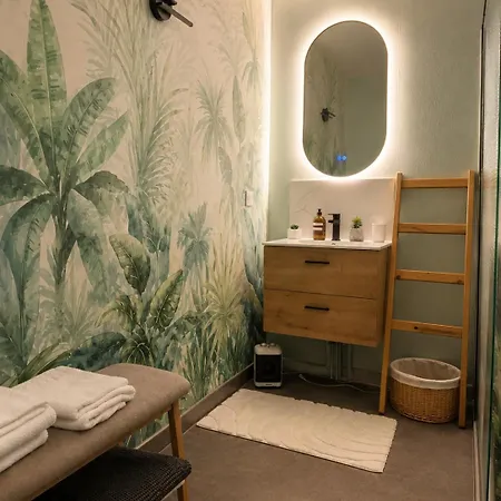 ROOMS HOME Suites privées et familiales jusqu à 8 personnes entre Reims et Disneyland Paris Charly-sur-Marne